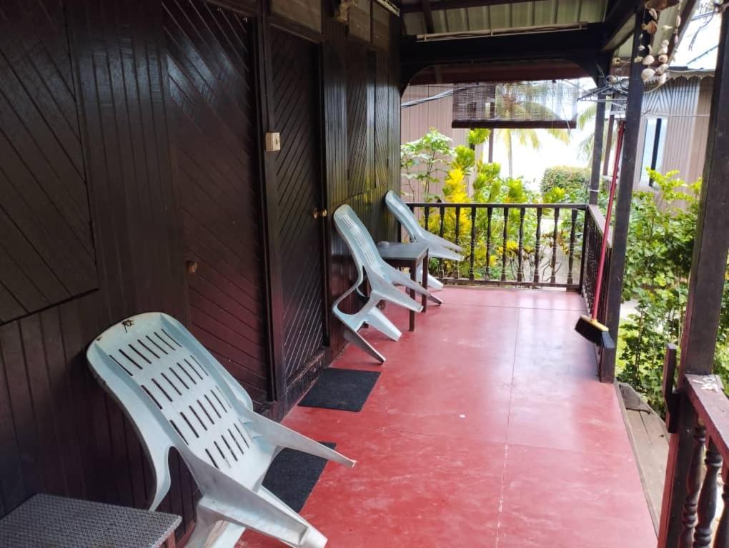Abc Chalet Tioman Kampong Ayer Batang Экстерьер фото